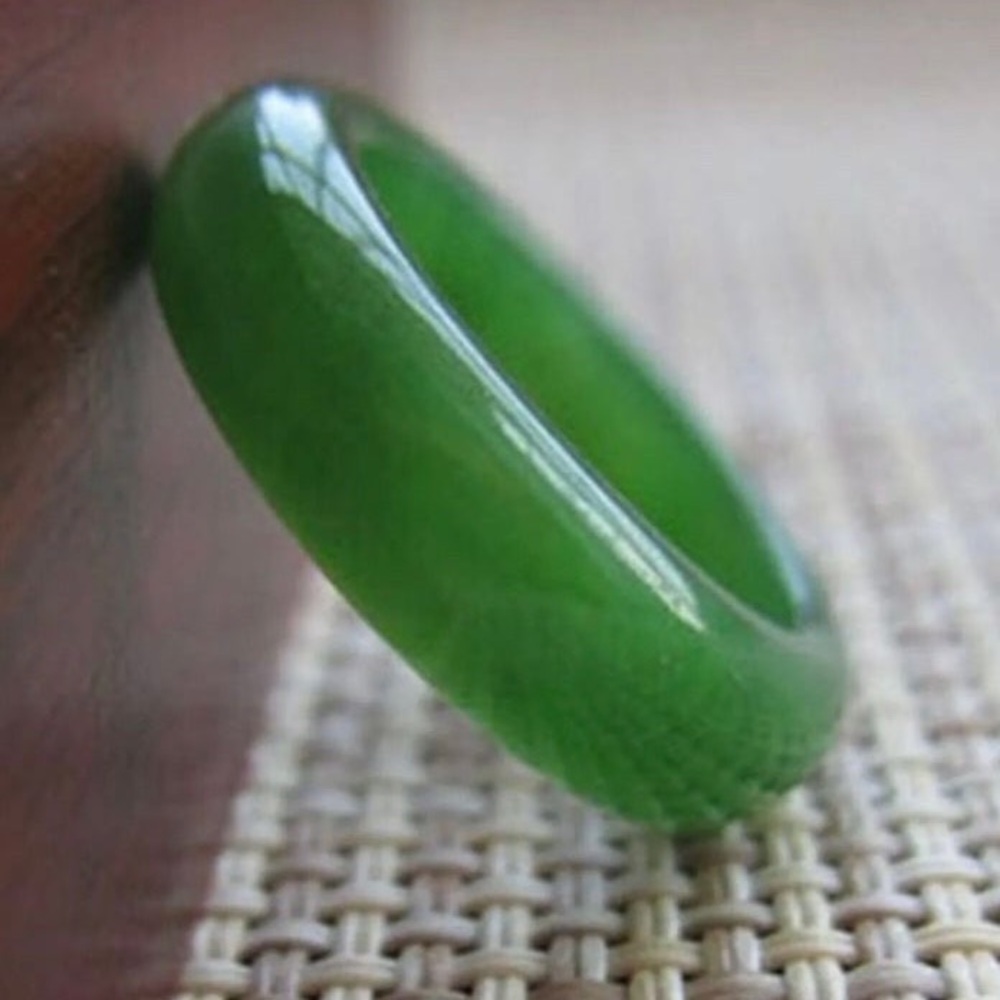 New Genuine Natural Jadeite Jade Wedding Engagement Ring Band (Grade A)